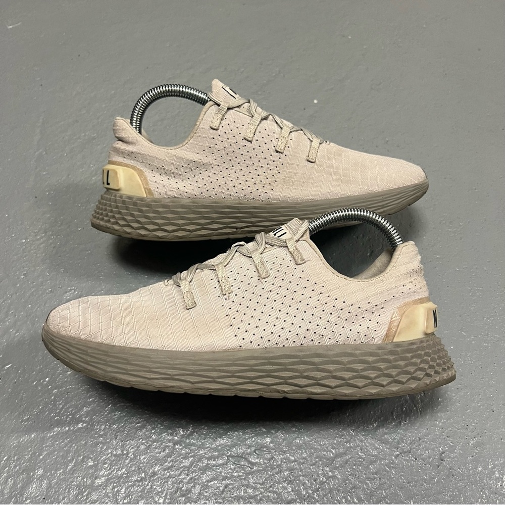 NOBULL Ripstop Runner Cream Tan Brown Pair SIZE 6 MENS (7.5 WOMENS)